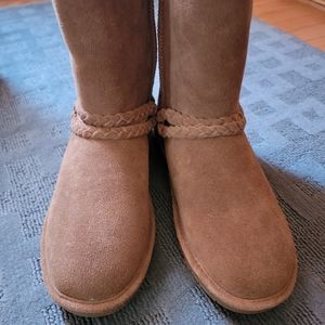 BEARPAW Women's Adele Boots NEW Size 10